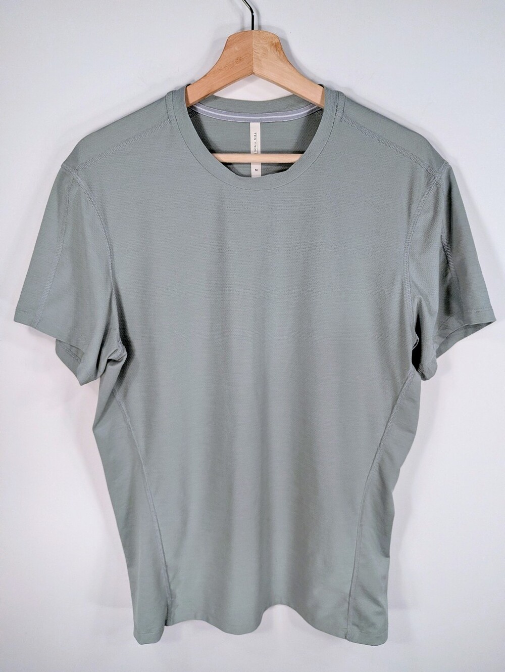 Ten Thousand Interval Shirt Men's Medium Sage Green Performance Tee